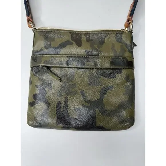 Mark & Graham Camouflage Shoulder Bag - Picture 2 of 10